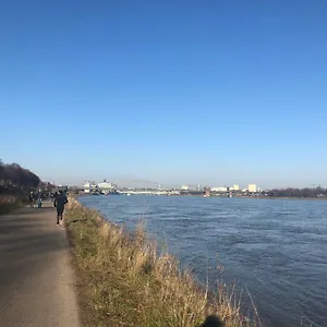 Rheinblick Sommershof Apartment Köln